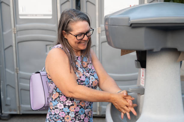 Best Portable bathroom rental  in Hope, IN